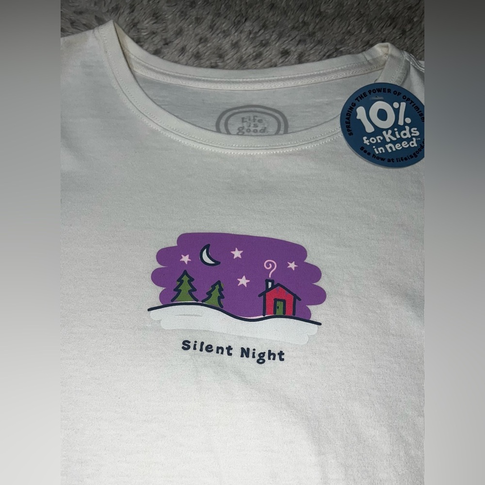 LIFE IS GOOD Christmas Holiday Silent Night Women’s T Shirt Crew Neck  LS L NWT